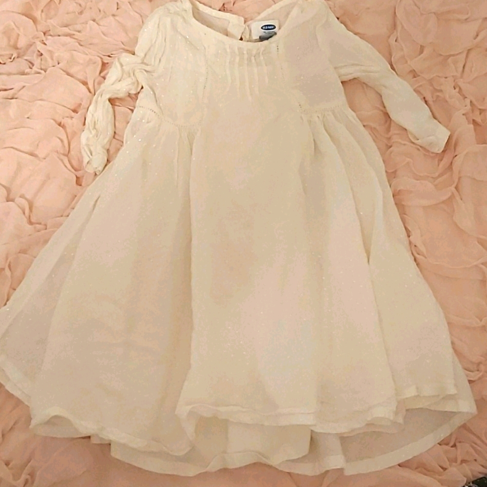 Looks so pretty on! Ivory dress 3T
